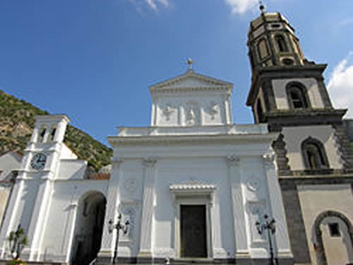 Basilica of Santa Maria del Lauro